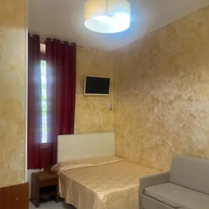 Termini Golden House Roma